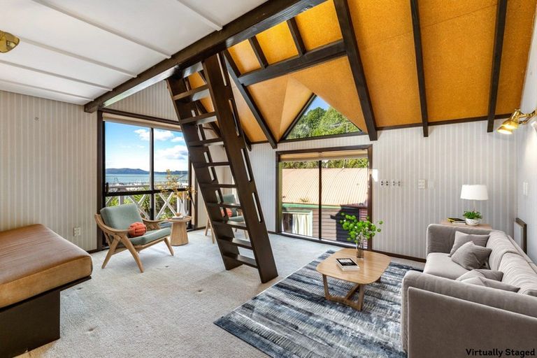 Photo of property in 1 Slant Street, Careys Bay, Port Chalmers, 9023