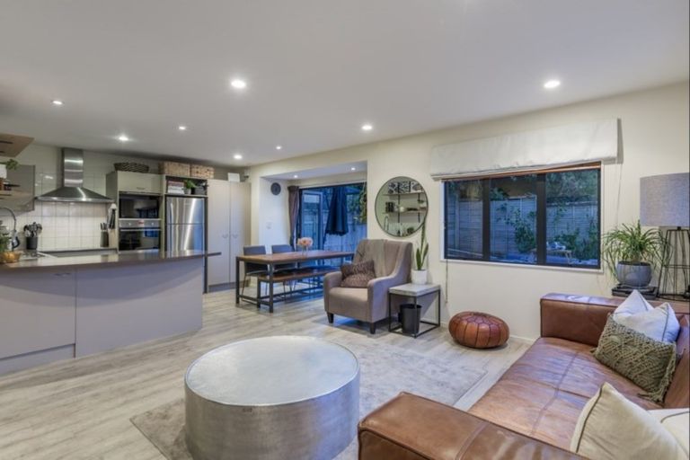 Photo of property in 66c Grand Drive, Orewa, 0931