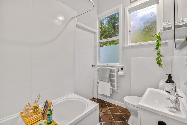 Photo of property in 256a Western Hills Drive, Avenues, Whangarei, 0110