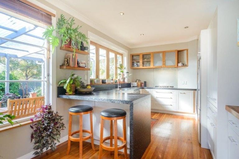 Photo of property in 41 Richmond Avenue, Takaro, Palmerston North, 4410