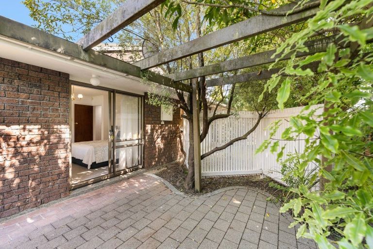 Photo of property in 56 Buick Crescent, Awapuni, Palmerston North, 4412