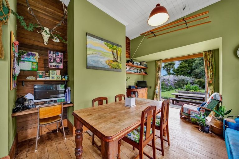 Photo of property in 64 Stanners Street, Eltham, 4322