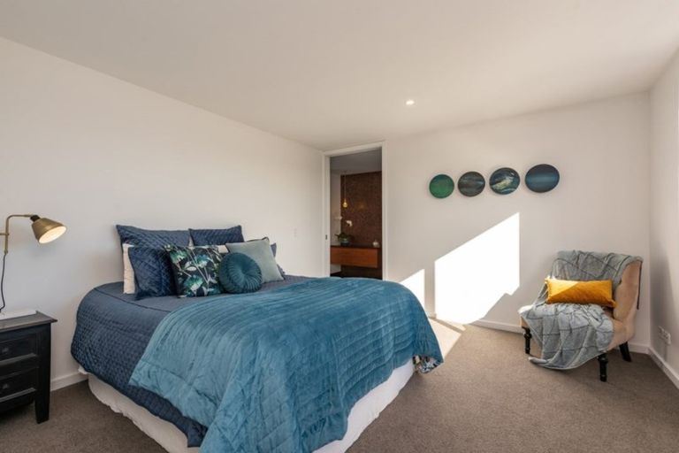 Photo of property in 7 Te Heke Place, Waikanae, 5036