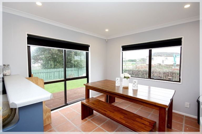 Photo of property in 20 Aru Street, Tangimoana, 4822