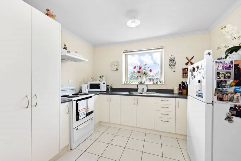 Photo of property in Kessel Way, 17/379 Swanson Road, Ranui, Auckland, 0612