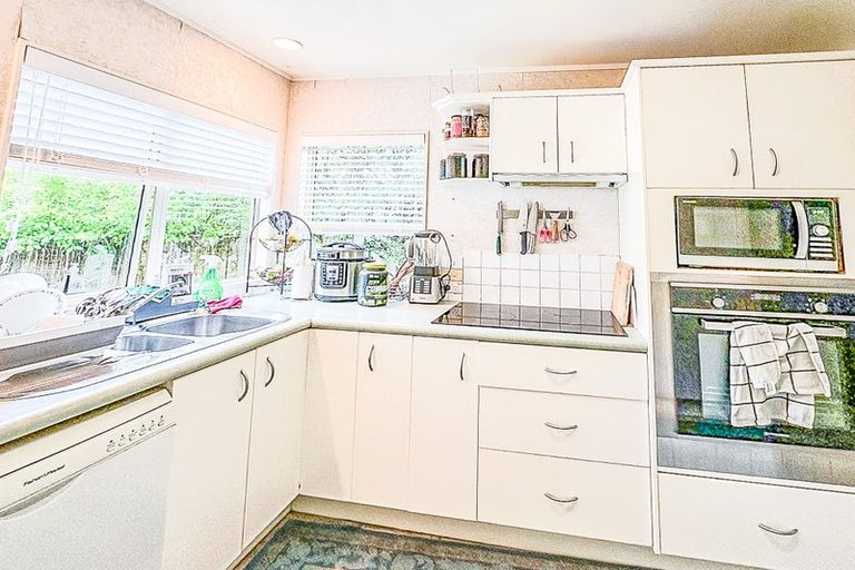 Photo of property in 67 Balmain Road, Birkenhead, Auckland, 0626