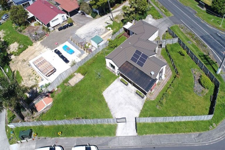 Photo of property in 74 Hetherington Road, Ranui, Auckland, 0612