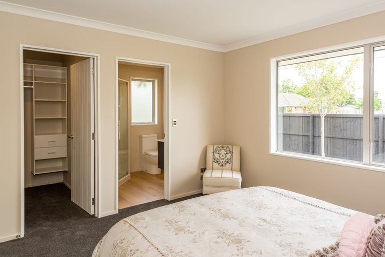 Photo of property in 71 Cuffs Road, Wainoni, Christchurch, 8061