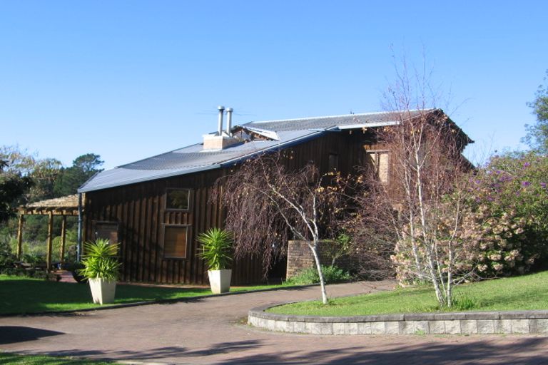 Photo of property in 7 Laingfield Terrace, Laingholm, Auckland, 0604