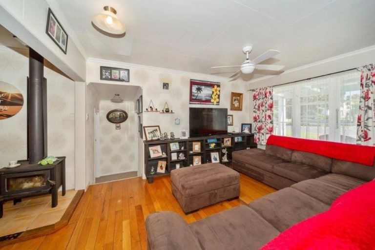 Photo of property in 86 South Road, Manaia, 4612