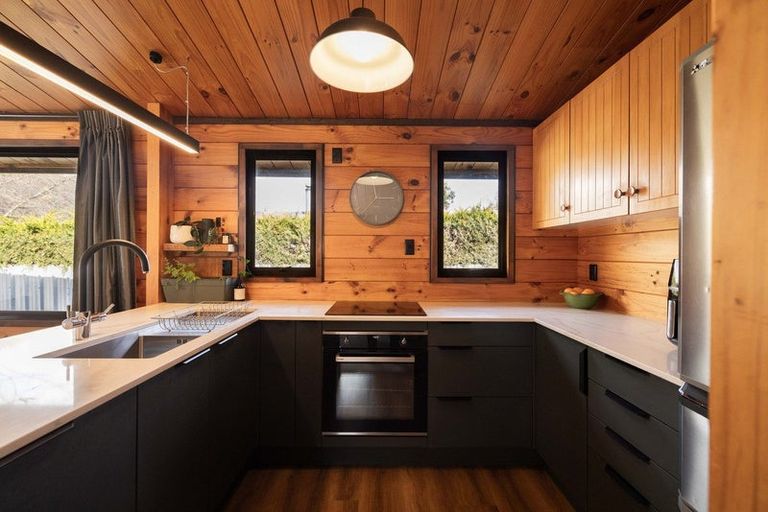 Photo of property in 8 Devon Street, Arrowtown, 9302