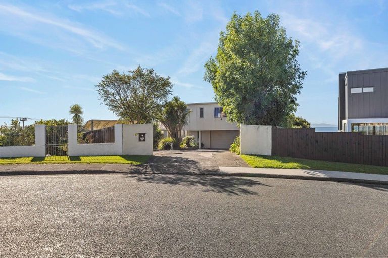 Photo of property in 196 Glenvar Road, Torbay, Auckland, 0630