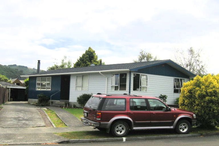 Photo of property in 13 Baltimore Crescent, Totara Park, Upper Hutt, 5018