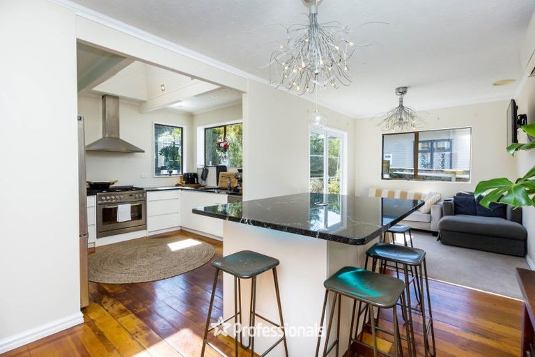 Photo of property in 5 Pempsey Street, Silverstream, Upper Hutt, 5019