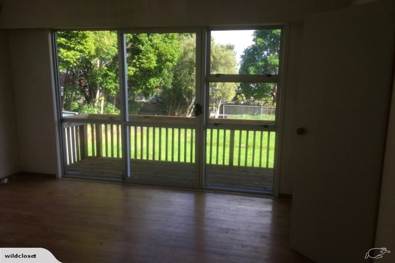 Photo of property in 92 Te Atatu Road, Te Atatu South, Auckland, 0610