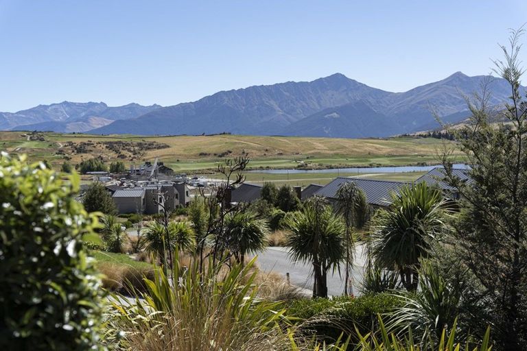 Photo of property in 37 Mcadam Drive, Jacks Point, Queenstown, 9371