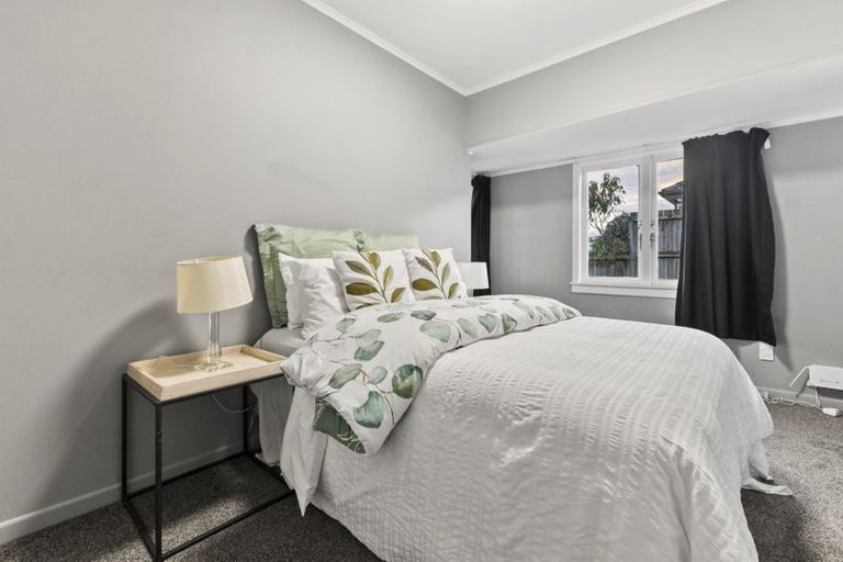 Photo of property in 42a Evans Road, Weymouth, Auckland, 2103