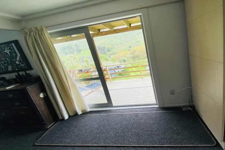 Photo of property in 32 Evans Pass Road, Sumner, Christchurch, 8081