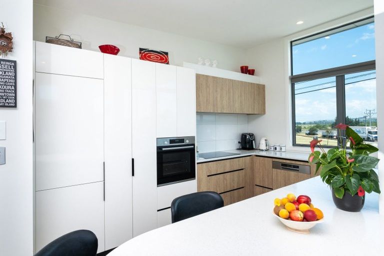 Photo of property in 82b Meeanee Quay, Westshore, Napier, 4110