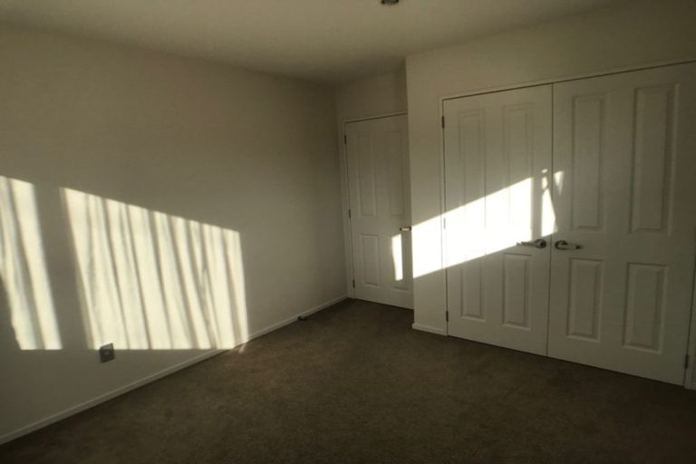 Photo of property in 79 Deep Creek Road, Waiake, Auckland, 0630