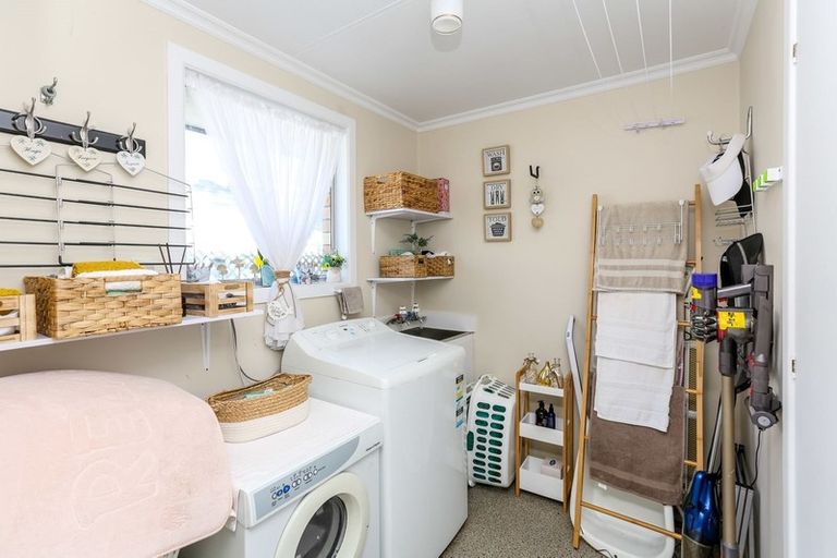 Photo of property in 16 Walsh Road, Westown, New Plymouth, 4310