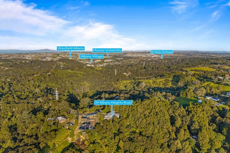 Photo of property in 39 Albany Heights Road, Dairy Flat, Albany, 0792