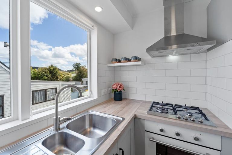 Photo of property in 6 Tamatea Drive, Snells Beach, 0920