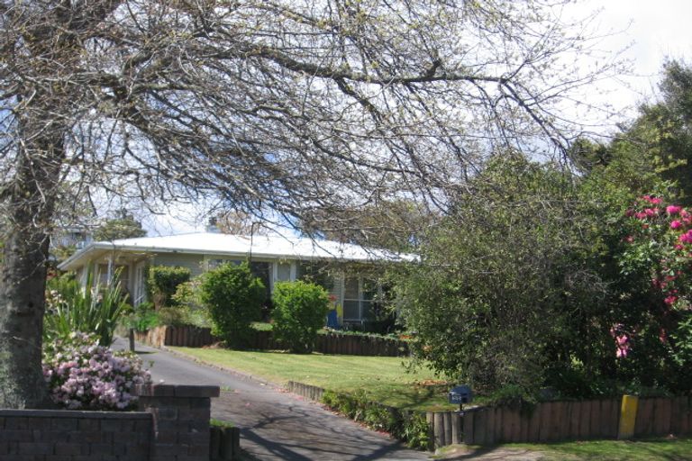 Photo of property in 86 Rokino Road, Hilltop, Taupo, 3330
