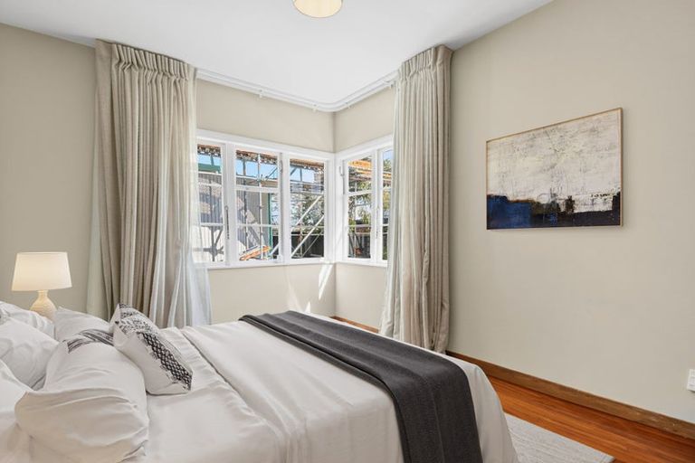 Photo of property in 9b St Michaels Avenue, Point Chevalier, Auckland, 1022