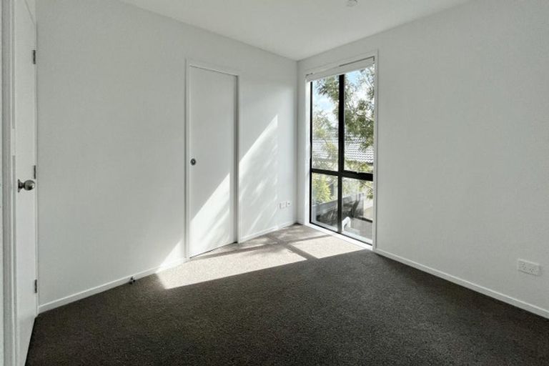 Photo of property in 3/3 Fairdale Place, Birkdale, Auckland, 0626