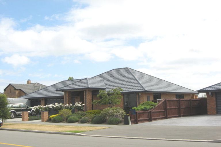 Photo of property in 533 Bower Avenue, Parklands, Christchurch, 8083