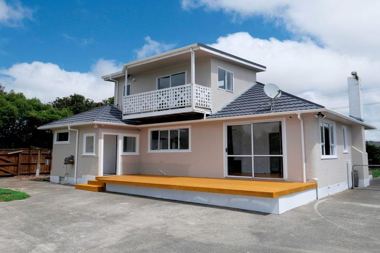 Photo of property in 166 Queen Street West, Levin, 5510