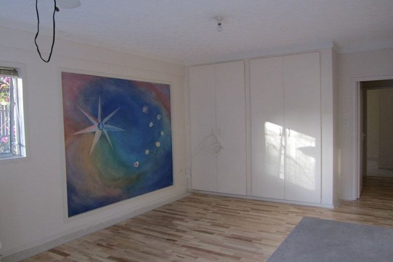 Photo of property in 1/36 Saddleback Rise, Murrays Bay, Auckland, 0630