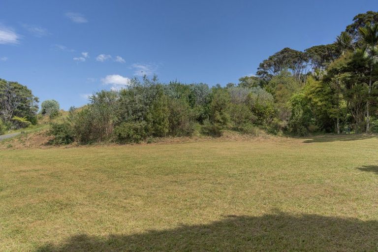 Photo of property in 47 Tarapatiki Drive, Whitianga, 3510