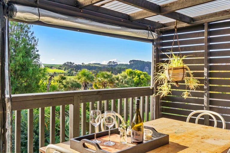 Photo of property in 20 Albert Street, Leigh, 0985