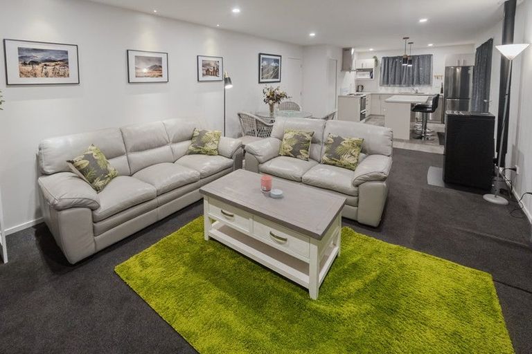 Photo of property in 10 Bute Street, Moeraki, 9482