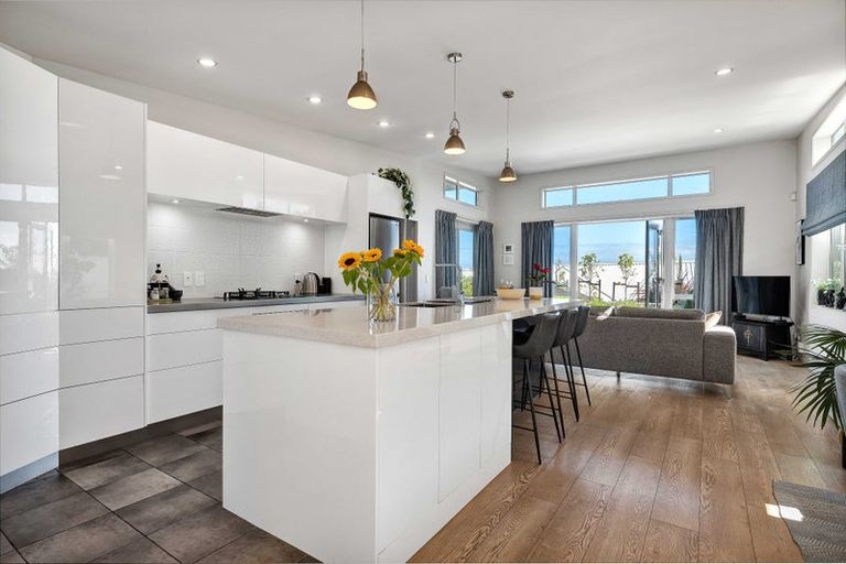 Photo of property in 181a Heta Road, Highlands Park, New Plymouth, 4312