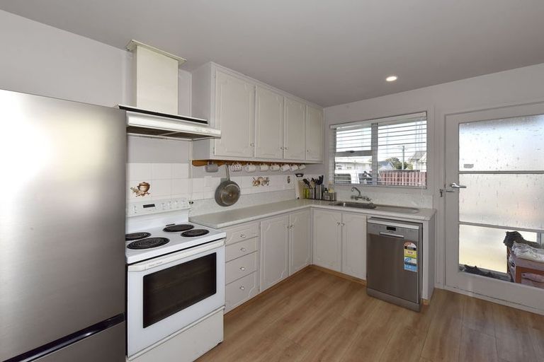 Photo of property in 3/9a Avonhead Road, Avonhead, Christchurch, 8042