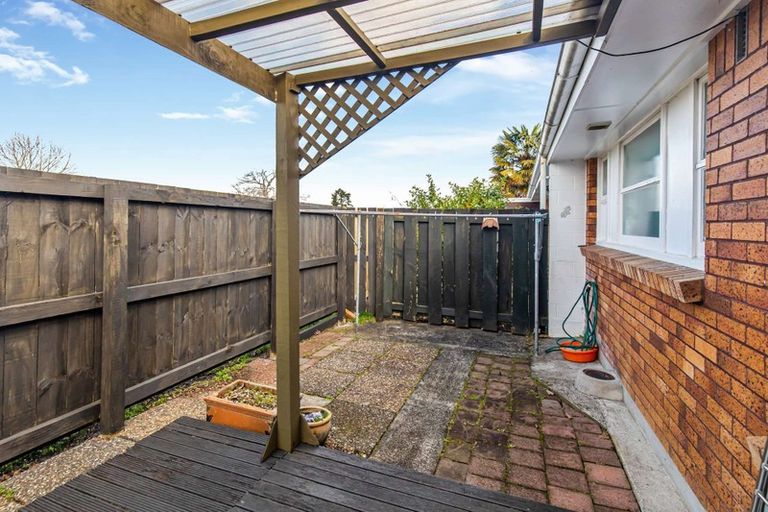 Photo of property in 2/11 Bryce Street, Cambridge, 3434