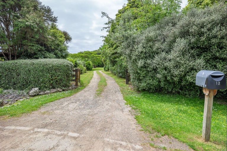 Photo of property in 12 Faydon Close, Ohau, Levin, 5570