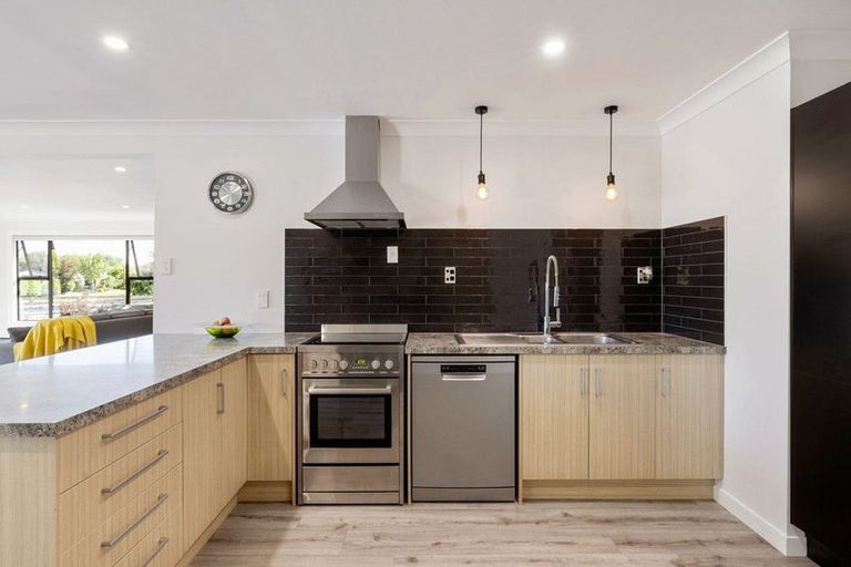 Photo of property in 9 Shadbolt Drive, Leamington, Cambridge, 3432