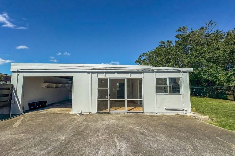 Photo of property in 7 Rogers Street, Castlecliff, Whanganui, 4501