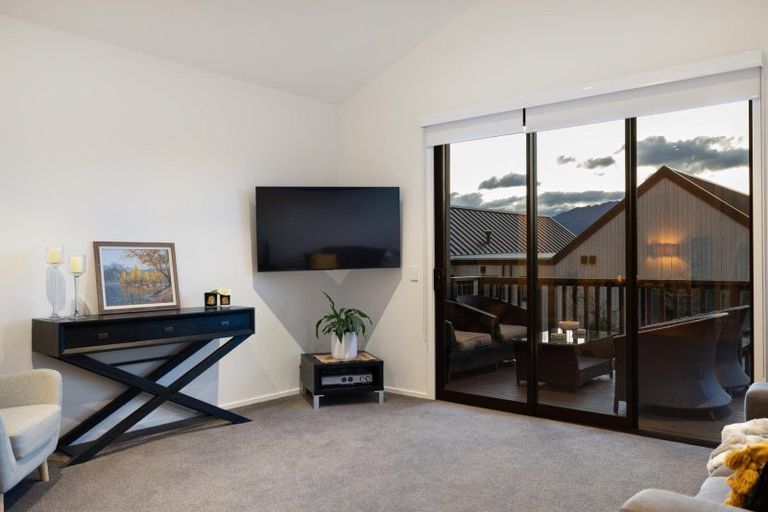 Photo of property in 5a Glenelg Lane, Jacks Point, 9371