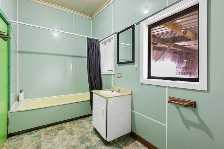 Photo of property in 9 Tamumu Road, Waipawa, 4210