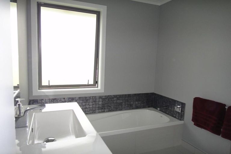 Photo of property in 3 Waimanu Place, Ruakaka, 0116