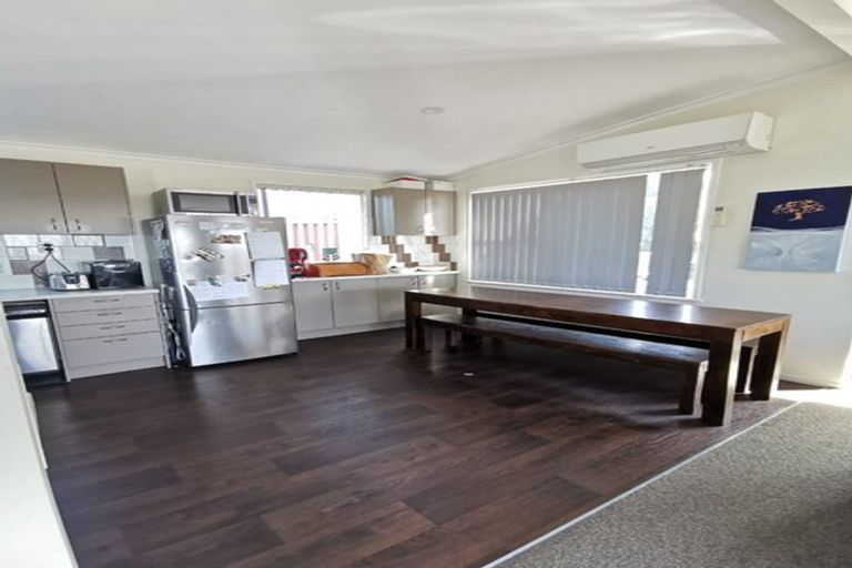 Photo of property in 223b Don Buck Road, Massey, Auckland, 0614