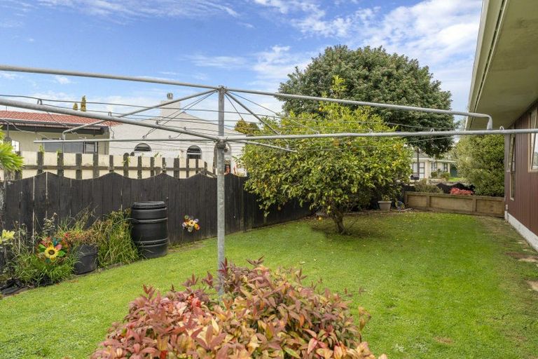 Photo of property in 10 Te Kama Street, Levin, 5510
