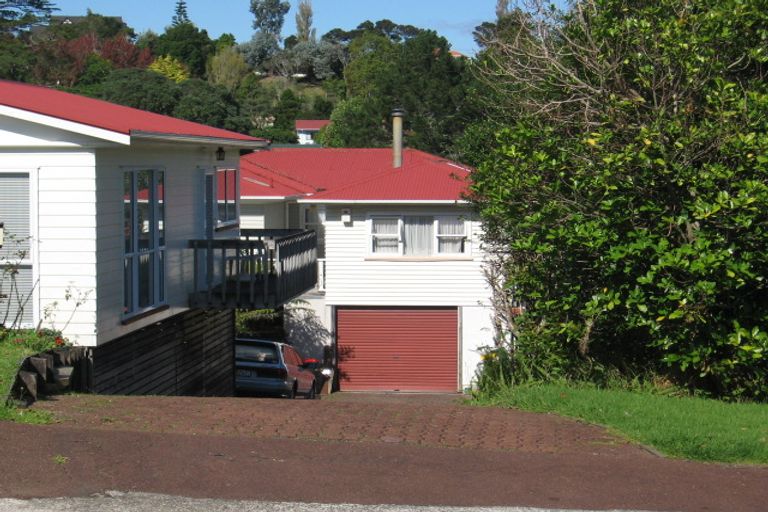 Photo of property in 8 Routley Drive, Glen Eden, Auckland, 0602