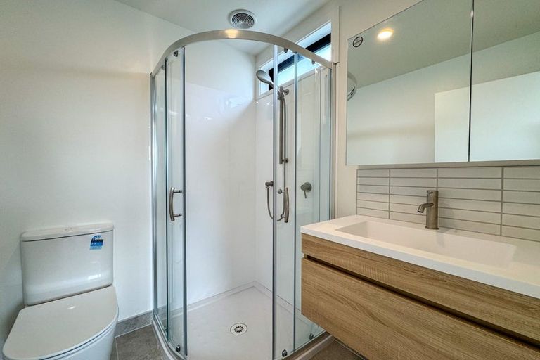 Photo of property in 32a Flaxdale Street, Birkdale, Auckland, 0626