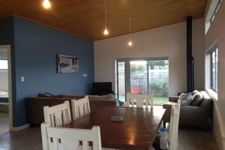 Photo of property in 60 Rua Avenue, Waitarere Beach, Levin, 5510